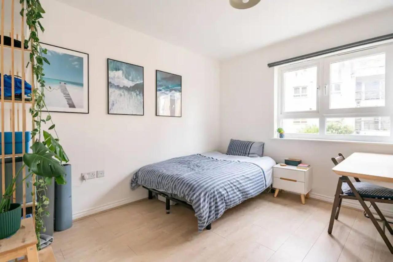 Vibrant & Modern 1Bd Flat - Hackney Appartement Londen Buitenkant foto