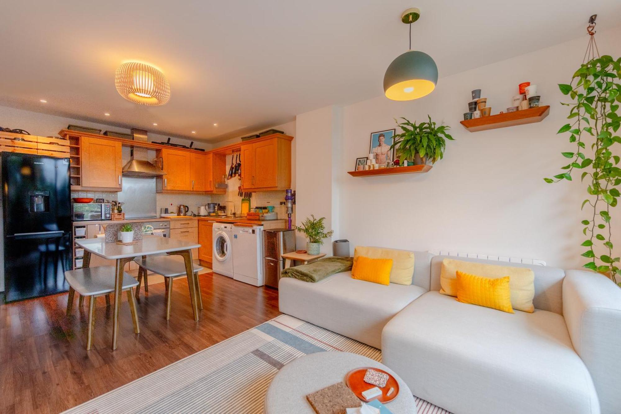 Vibrant & Modern 1Bd Flat - Hackney Appartement Londen Buitenkant foto