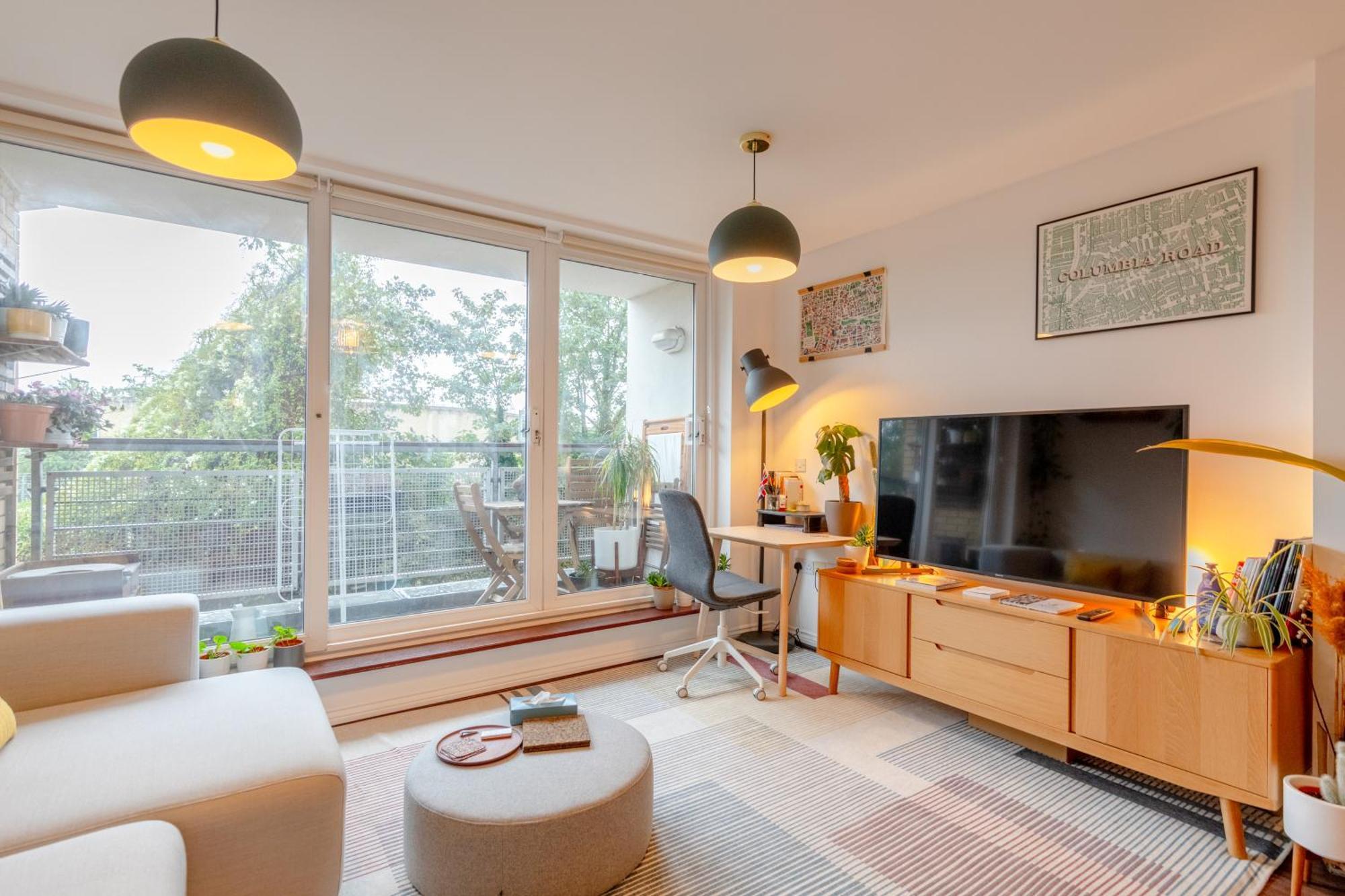 Vibrant & Modern 1Bd Flat - Hackney Appartement Londen Buitenkant foto