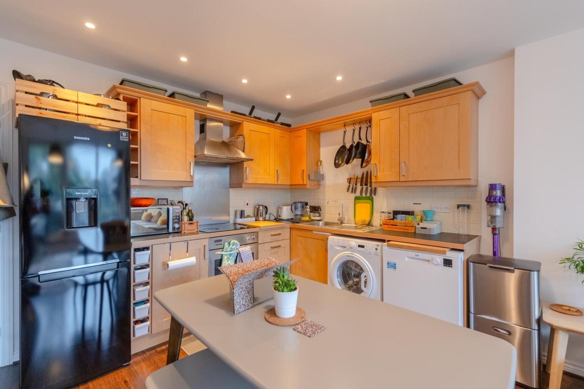 Vibrant & Modern 1Bd Flat - Hackney Appartement Londen Buitenkant foto